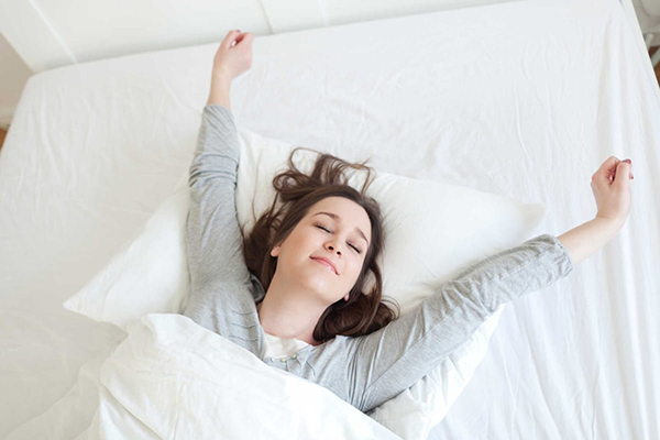 Để dễ ngủ cần tạo không gian ngủ sạch sẽ, tinh thần thoải mái khi ngủ